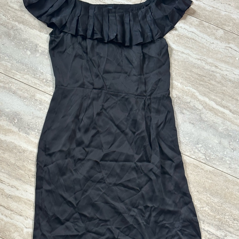 Banana Republic Silk Elegant Black Off-Shoulder Dress